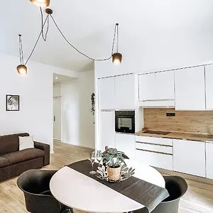https://casa-monuriki.hotelitalianriviera.com